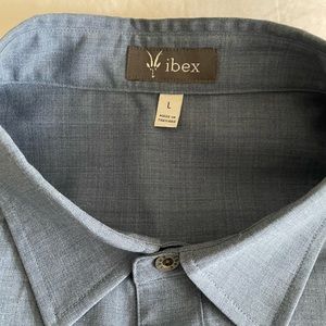 Ibex 100% Wool Button Down Shirt in Large